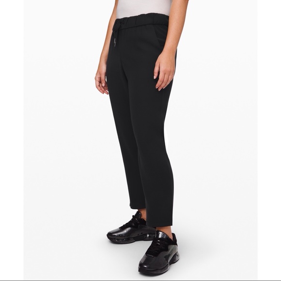 NWT Lululemon On The Fly Pant 7/8 Woven Black - Picture 2 of 7